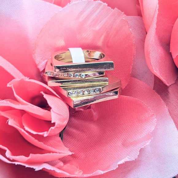 Gold Stack ring set - Picture 3 of 5